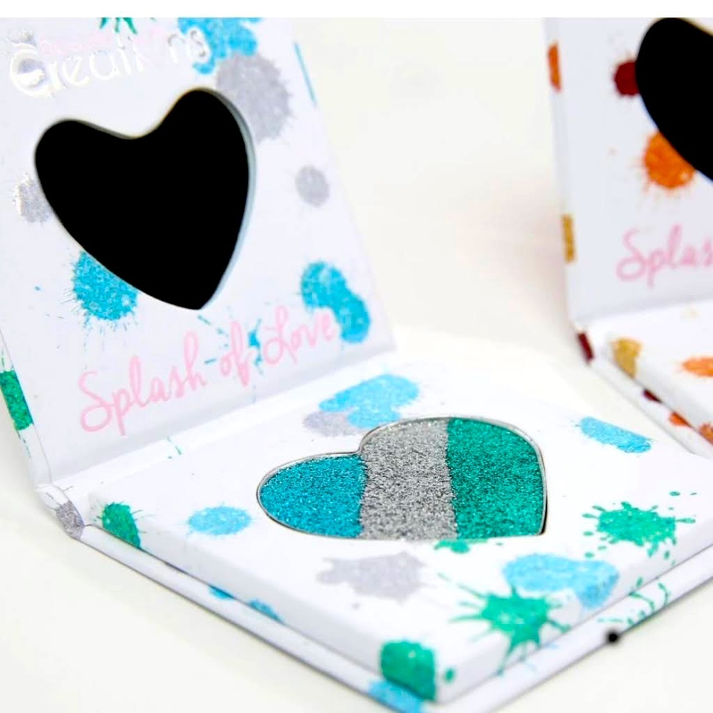 Mini glitter eyeshadow palette